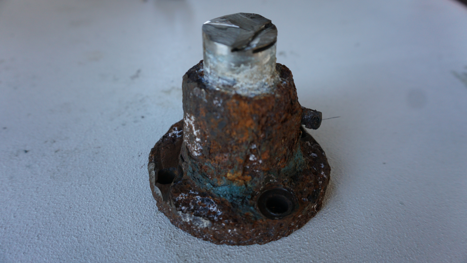 old coupling, rusty